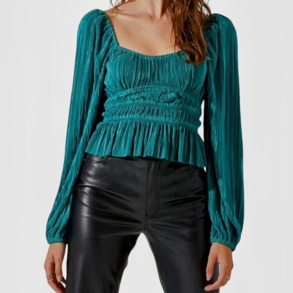 ASTR the Label Deep Teal Long Sleeve Smocked Pleated Blouse Size Large - Picture 1 of 8